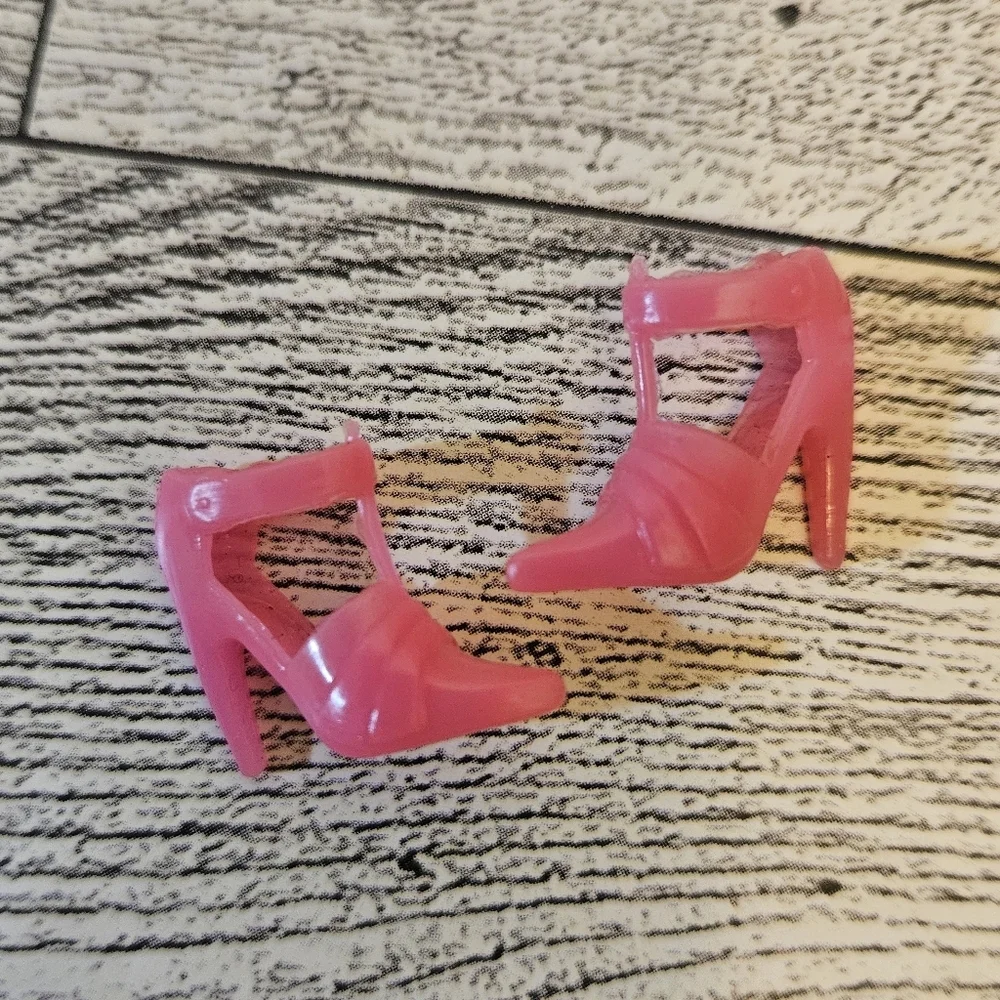 Mattel Barbie Accessories Lot Of Shoes 10 Pair Heels Multicolored Fashionista